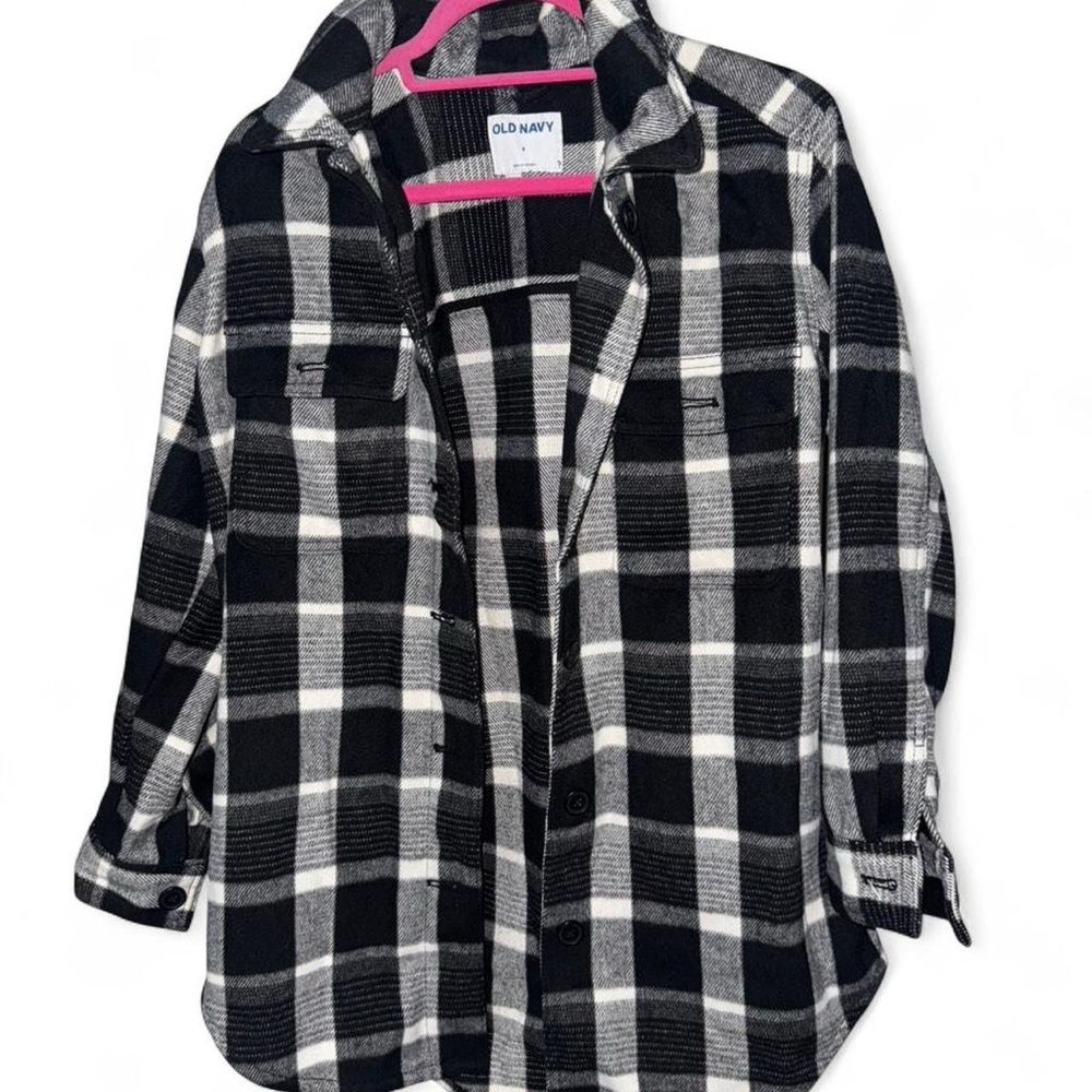 Old Navy women’s mid length coat